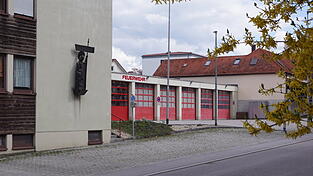 Das Vilsbiburger Feuerwehrhaus befindet sich an der Pfründestraße. Das Vilsbiburger Feuerwehrhaus befindet sich an der Pfründestraße.