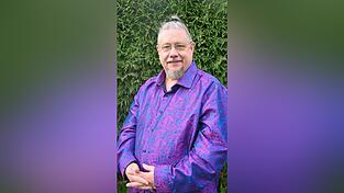 Nicht nur die Kandidatur von Stefan Jahnel führte zu Diskussionen, auch das Hemd gefiel nicht allen Facebook-Usern. Nicht nur die Kandidatur von Stefan Jahnel führte zu Diskussionen, auch das Hemd gefiel nicht allen Facebook-Usern.