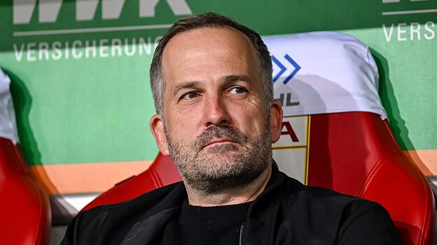 Manuel Baum wird den FC Augsburg auch künftig als Trainer betreuen. (Archivbild) Manuel Baum wird den FC Augsburg auch künftig als Trainer betreuen. (Archivbild)