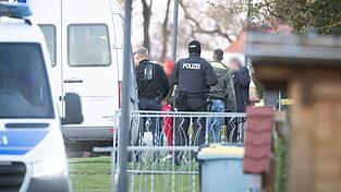 Die Tatverdächtige wurde im November verhaftet und sitzt seitdem in U-Haft. Die Tatverdächtige wurde im November verhaftet und sitzt seitdem in U-Haft.