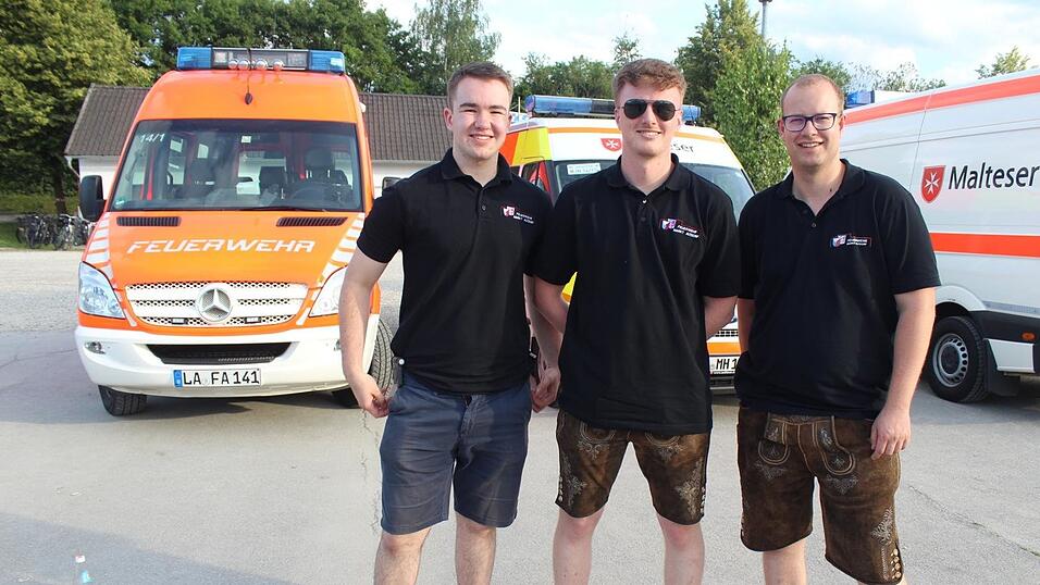 Zur Musik von Headless wurde ausgelassen gefeiert. Zur Musik von Headless wurde ausgelassen gefeiert.