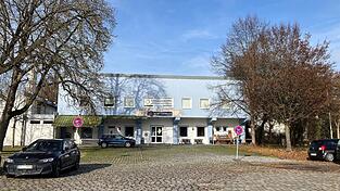 Rund 40 Institutionen und Vereine treffen sich regelmäßig im Schützenhaus. Eine Alternative für alle zu finden, wäre nicht so einfach. Rund 40 Institutionen und Vereine treffen sich regelmäßig im Schützenhaus. Eine Alternative für alle zu finden, wäre nicht so einfach.