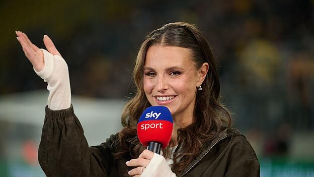 Die Sportmoderatorin Laura Wontorra hat ihre Babyvorfreude mit ihren Followern geteilt. (Archivbild) Die Sportmoderatorin Laura Wontorra hat ihre Babyvorfreude mit ihren Followern geteilt. (Archivbild)