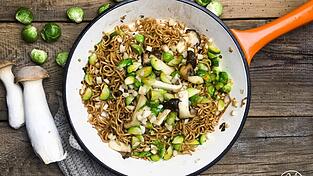 Gesund und lecker: Rosenkohl schmeckt auch mit asiatischer Zubereitung gut. Gesund und lecker: Rosenkohl schmeckt auch mit asiatischer Zubereitung gut.