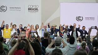 Ein Bündnis unter Führung von Kolumbien und den Niederlanden macht sich für einen sozial gerechten Ausstieg aus fossilen Energien stark. Ein Bündnis unter Führung von Kolumbien und den Niederlanden macht sich für einen sozial gerechten Ausstieg aus fossilen Energien stark.