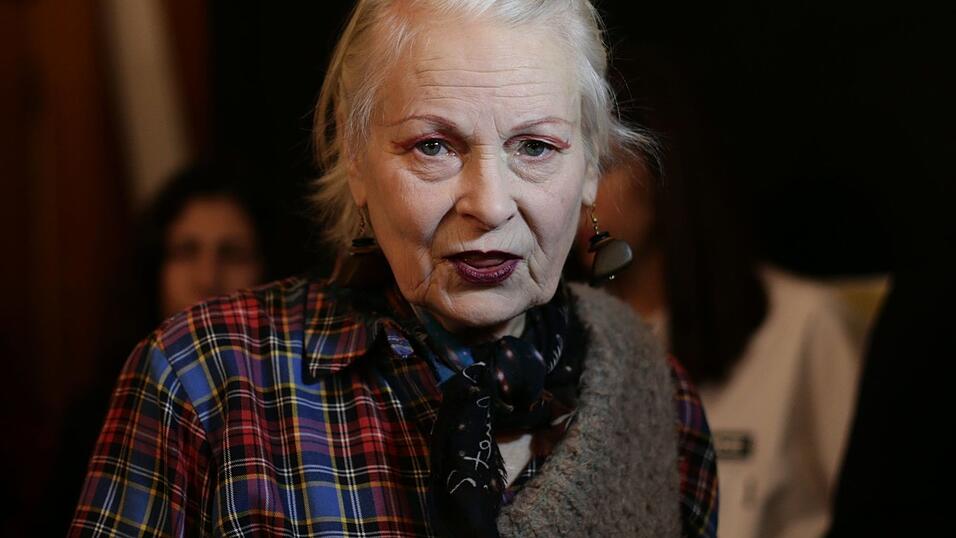 Die britische Modedesignerin Vivienne Westwood ist im Alter von 81 Jahren gestorben. Die britische Modedesignerin Vivienne Westwood ist im Alter von 81 Jahren gestorben.