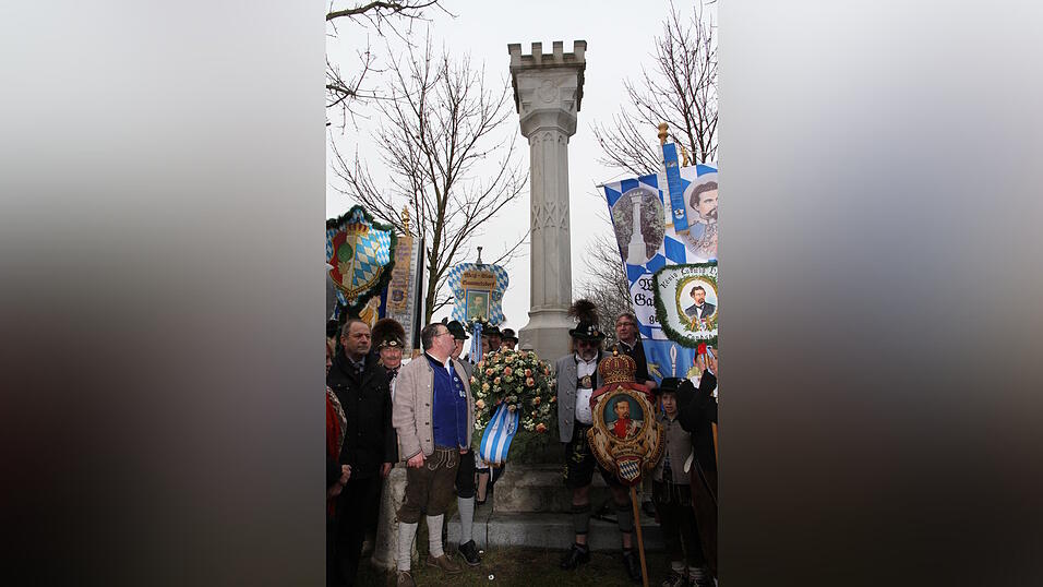 Zum 41. Mal trafen sich am Samstag Patrioten und Königstreue zum Winterpatriotentreffen. (Foto: Katharina Baumeister) Zum 41. Mal trafen sich am Samstag Patrioten und Königstreue zum Winterpatriotentreffen. (Foto: Katharina Baumeister)