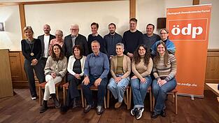 Die Bewerber für einen Stadtratsposten wurden einstimmig gewählt. Die Bewerber für einen Stadtratsposten wurden einstimmig gewählt.