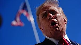 Trump will schon seit Wochen, dass alle «Superintelligenz» statt KI sagen. (Archivbild) Trump will schon seit Wochen, dass alle «Superintelligenz» statt KI sagen. (Archivbild)