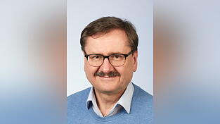 Alois Heitzer (62) will sich im März kommenden Jahres um den Arnschwanger Bürgermeisterstuhl bewerben. Alois Heitzer (62) will sich im März kommenden Jahres um den Arnschwanger Bürgermeisterstuhl bewerben.