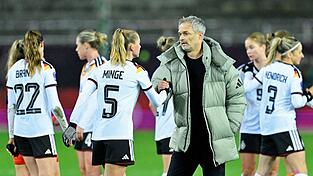 Unzufrieden mit dem 0:0 auf dem Betzenberg: Bundestrainer Christian Wück. Unzufrieden mit dem 0:0 auf dem Betzenberg: Bundestrainer Christian Wück.