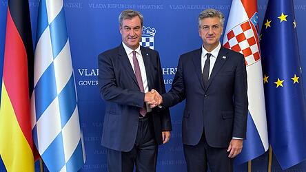 Markus Söder (l) trifft in Zagreb den kroatischen Premierminister Andrej Plenković. Markus Söder (l) trifft in Zagreb den kroatischen Premierminister Andrej Plenković.