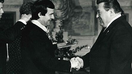 „Tapferkeit vor dem Freund“: Josef Deimer mit Franz Josef Strauß „Tapferkeit vor dem Freund“: Josef Deimer mit Franz Josef Strauß