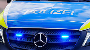 Die Polizei musste wegen eines gestohlenen Lieferwagens nach Altdorf ausrücken. Die Polizei musste wegen eines gestohlenen Lieferwagens nach Altdorf ausrücken.