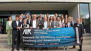 'Air' steht für Artificial Intelligence Regensburg und soll ein Netzwerk für die Anwendung und Erforschung künstlicher Intelligenz bieten. 'Air' steht für Artificial Intelligence Regensburg und soll ein Netzwerk für die Anwendung und Erforschung künstlicher Intelligenz bieten.