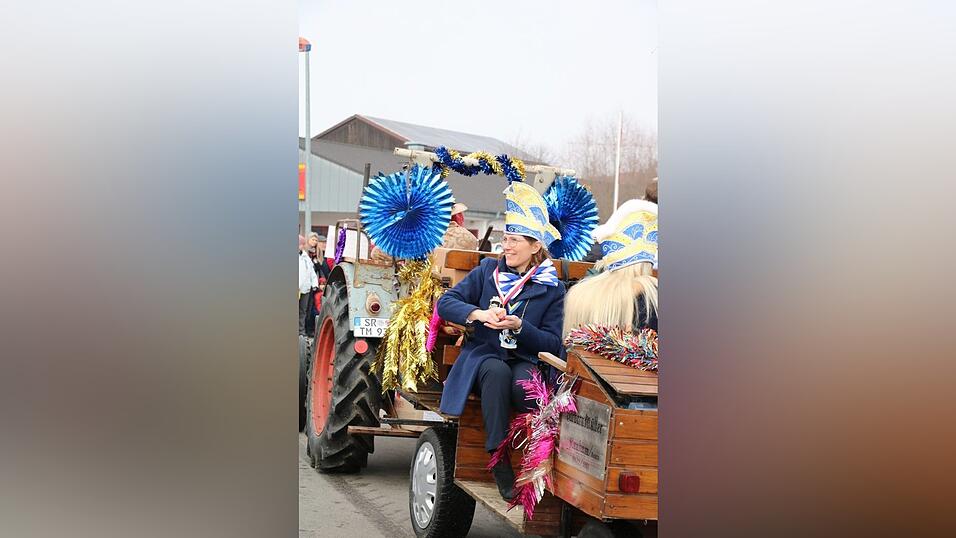 Beim Bogener Faschingsumzug war einiges geboten. Beim Bogener Faschingsumzug war einiges geboten.