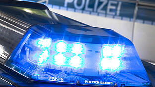 Die Polizei bittet um Hinweise von Zeugen. (Symbolbild) Die Polizei bittet um Hinweise von Zeugen. (Symbolbild)