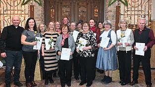 Die geehrten Sängerinnen und Sänger. Die geehrten Sängerinnen und Sänger.