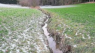 Der Bauhof soll künftig die Pflege kleiner Gewässer wie dem Osterbach übernehmen. Der Bauhof soll künftig die Pflege kleiner Gewässer wie dem Osterbach übernehmen.