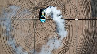 Professionelle Driftfahrer fahren auf abgesperrten Strecken. Die Hauptstraße in Landau gehört nicht dazu. (Symbolbild) Professionelle Driftfahrer fahren auf abgesperrten Strecken. Die Hauptstraße in Landau gehört nicht dazu. (Symbolbild)