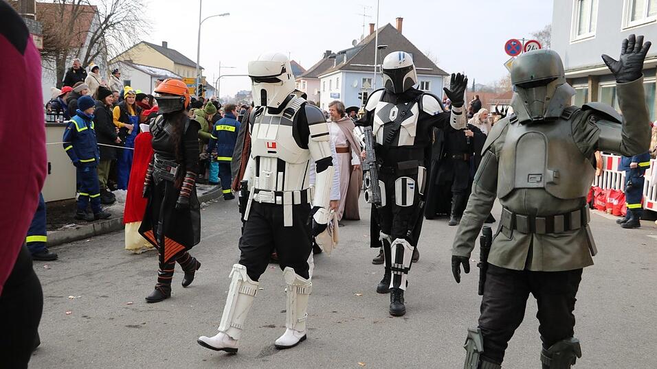 Beim Bogener Faschingsumzug war einiges geboten. Beim Bogener Faschingsumzug war einiges geboten.