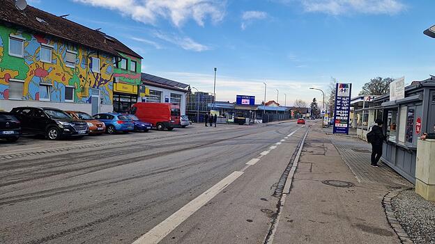 Ein Zeuge hatte in einer Januarnacht drei maskierte Männer in der Straubinger Straße in Landau beobachtet. (Archivfoto) Ein Zeuge hatte in einer Januarnacht drei maskierte Männer in der Straubinger Straße in Landau beobachtet. (Archivfoto)