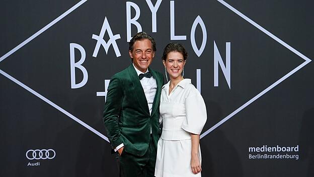 Volker Bruch und Liv Lisa Fries spielen die «Babylon Berlin»-Hauptrollen. (Archivbild von 2022) Volker Bruch und Liv Lisa Fries spielen die «Babylon Berlin»-Hauptrollen. (Archivbild von 2022)