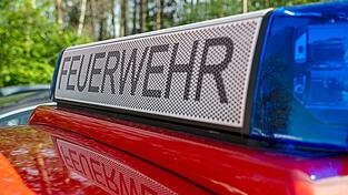 Zu einer stark verrauchten Wohnung rückte die Feuerwehr am Samstag aus. Zu einer stark verrauchten Wohnung rückte die Feuerwehr am Samstag aus.