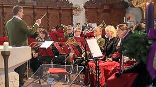 Bot ein eindrucksvolles musikalisches Erlebnis: Das Further Blasorchester unter der Leitung von Adolf Altmann. Bot ein eindrucksvolles musikalisches Erlebnis: Das Further Blasorchester unter der Leitung von Adolf Altmann.