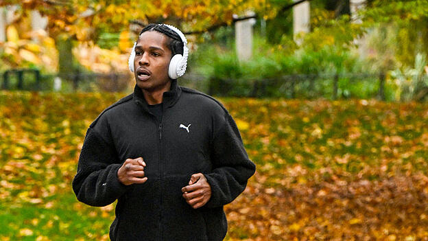 „Don’t Be Dumb“ von A$AP Rocky, erschienen bei RCA Records, zum Streamen, als Vinyl und CD erhältlich. „Don’t Be Dumb“ von A$AP Rocky, erschienen bei RCA Records, zum Streamen, als Vinyl und CD erhältlich.