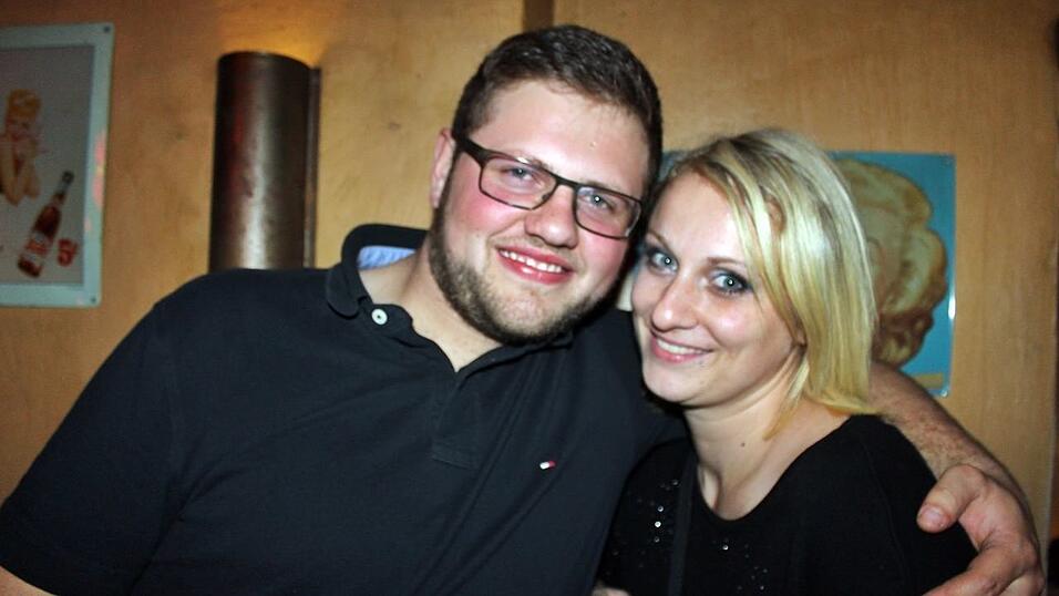 19 Jahre Beatschuppen Landshut! Das wurde am Freitag mit einer Schlagerparty gefeiert. 19 Jahre Beatschuppen Landshut! Das wurde am Freitag mit einer Schlagerparty gefeiert.