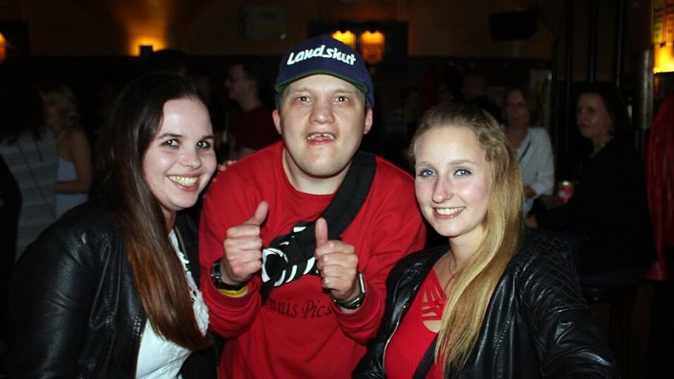 19 Jahre Beatschuppen Landshut! Das wurde am Freitag mit einer Schlagerparty gefeiert. 19 Jahre Beatschuppen Landshut! Das wurde am Freitag mit einer Schlagerparty gefeiert.