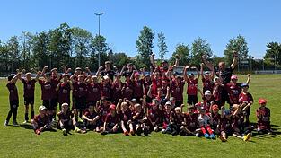 47 Kinder aus Pattendorf und dem Labertal nahmen an der Fußballschule auf dem Sportgelände teil. 47 Kinder aus Pattendorf und dem Labertal nahmen an der Fußballschule auf dem Sportgelände teil.
