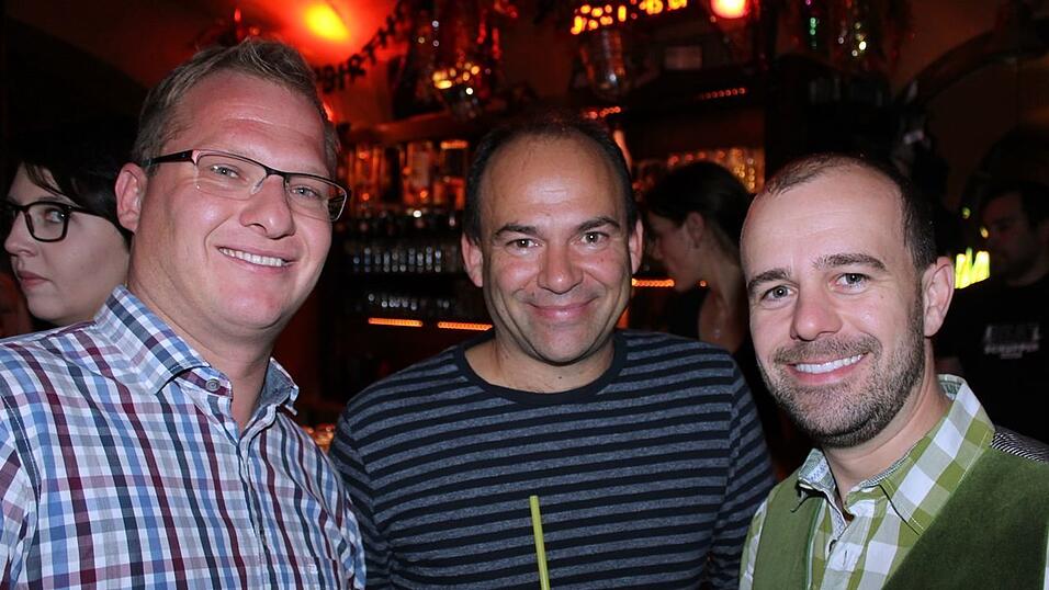 19 Jahre Beatschuppen Landshut! Das wurde am Freitag mit einer Schlagerparty gefeiert. 19 Jahre Beatschuppen Landshut! Das wurde am Freitag mit einer Schlagerparty gefeiert.