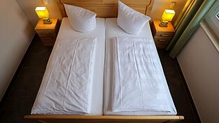 Touristen in München und vielen anderen Städten müssen auch künftig keine Bettensteuer bezahlen. (Symbolbild) Touristen in München und vielen anderen Städten müssen auch künftig keine Bettensteuer bezahlen. (Symbolbild)