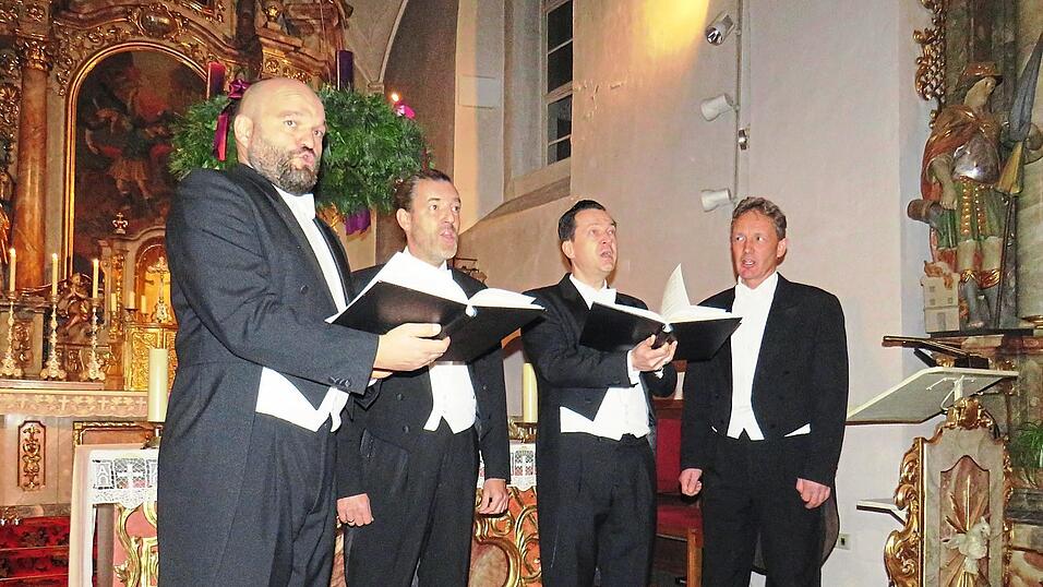 Die langjährige Zusammenarbeit zeigte sich in der Qualität des Gesangs. Die langjährige Zusammenarbeit zeigte sich in der Qualität des Gesangs.