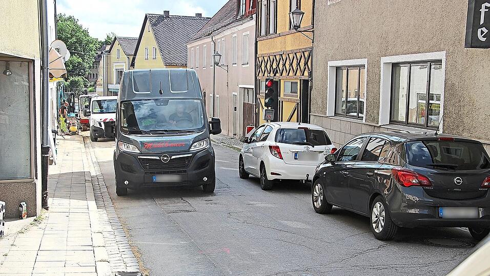 Die Lorenz-Zierl-Straße: Ab kommender Woche wird sie voraussichtlich bis Ende 2024 gesperrt sein. Die Lorenz-Zierl-Straße: Ab kommender Woche wird sie voraussichtlich bis Ende 2024 gesperrt sein.