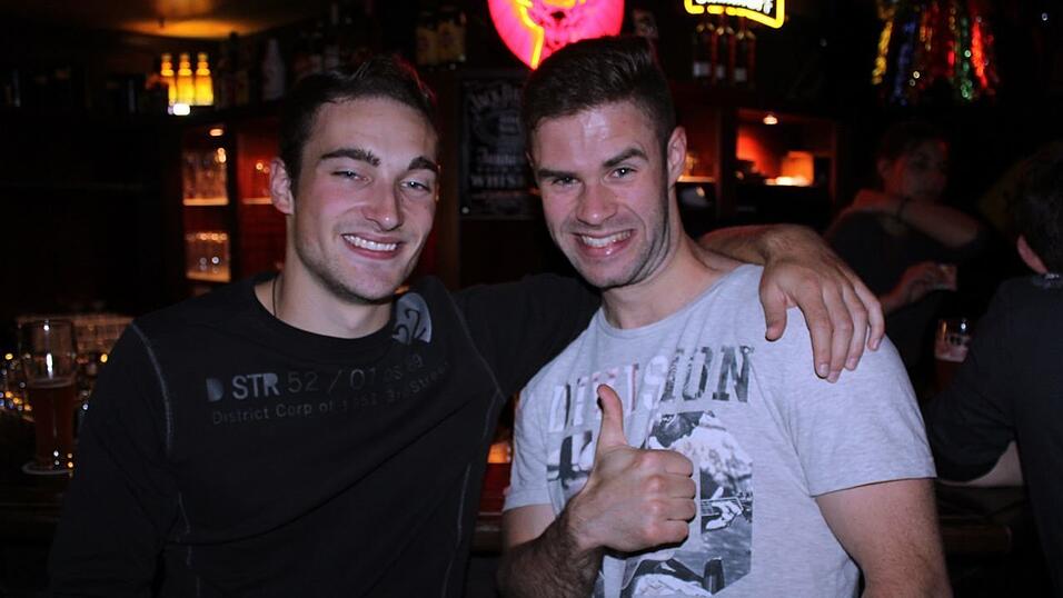 19 Jahre Beatschuppen Landshut! Das wurde am Freitag mit einer Schlagerparty gefeiert. 19 Jahre Beatschuppen Landshut! Das wurde am Freitag mit einer Schlagerparty gefeiert.