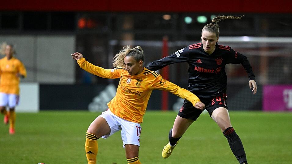 Franziska Kett (rechts) durchlief bereits zahlreiche U-Nationalmannschaften: Hier im Zweikampf mit Lucia Alves von Juventus Turin. Franziska Kett (rechts) durchlief bereits zahlreiche U-Nationalmannschaften: Hier im Zweikampf mit Lucia Alves von Juventus Turin.