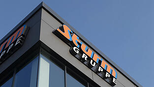 Bei der Sturm-Gruppe in Salching (Kreis Straubing-Bogen) sind rund 340 Mitarbeiter beschäftigt. Bei der Sturm-Gruppe in Salching (Kreis Straubing-Bogen) sind rund 340 Mitarbeiter beschäftigt.