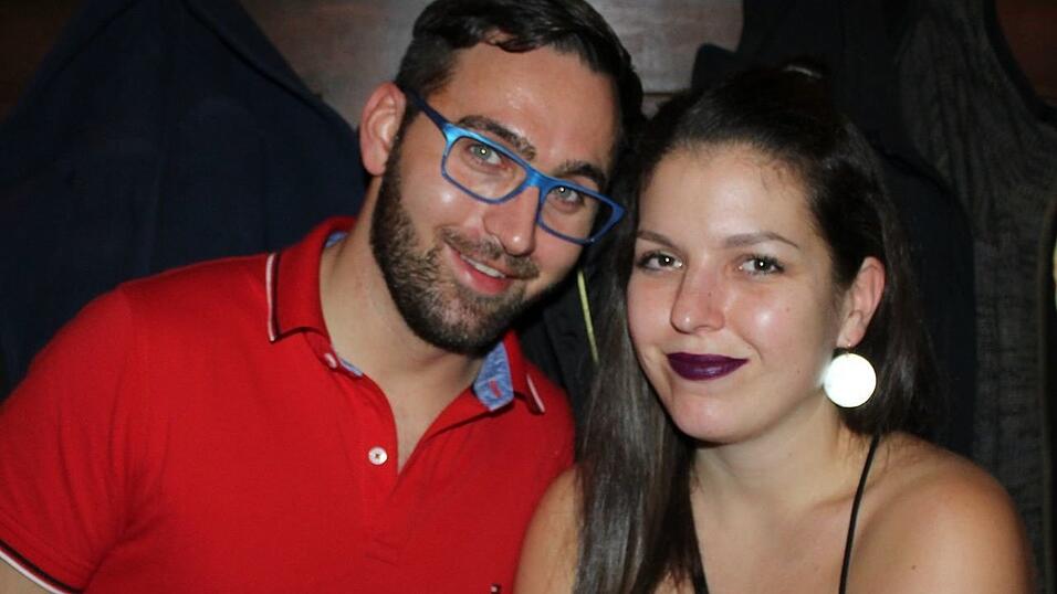 19 Jahre Beatschuppen Landshut! Das wurde am Freitag mit einer Schlagerparty gefeiert. 19 Jahre Beatschuppen Landshut! Das wurde am Freitag mit einer Schlagerparty gefeiert.