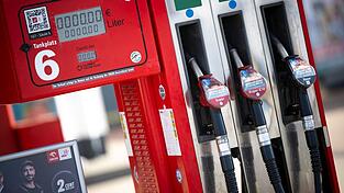 Autofahrer können auf Entlastungen hoffen. (Archivbild) Autofahrer können auf Entlastungen hoffen. (Archivbild)