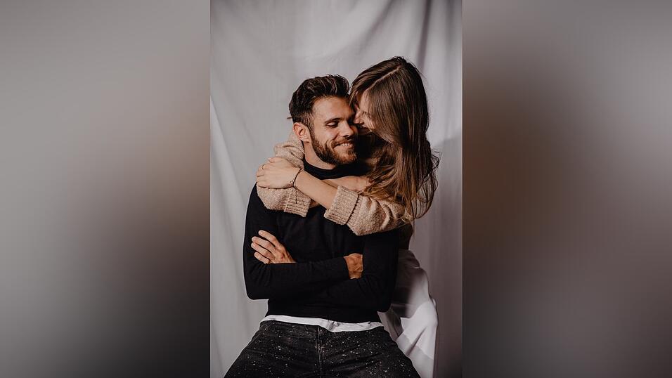 Lea Herdt aus Regensburg möchte bei 'The Voice of Germany' durchstarten. Hier hat sie sich mit ihrem Freund Max ablichten lassen. Lea Herdt aus Regensburg möchte bei 'The Voice of Germany' durchstarten. Hier hat sie sich mit ihrem Freund Max ablichten lassen.