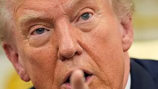 Donald Trump ist erbost darüber, dass Nato-Partner seinen Iran-Krieg nicht stärker unterstützen. Nun will er Konsequenzen prüfen. (Archivbild) Donald Trump ist erbost darüber, dass Nato-Partner seinen Iran-Krieg nicht stärker unterstützen. Nun will er Konsequenzen prüfen. (Archivbild)