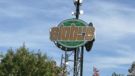 Bei Globus in Plattling haben Kunden am Freitag erstmals eineinhalb Stunden länger Zeit für ihren Einkauf. Bei Globus in Plattling haben Kunden am Freitag erstmals eineinhalb Stunden länger Zeit für ihren Einkauf.