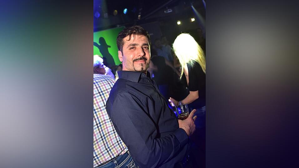 Im Stars wurde wurde wieder getanzt und gefeiert, bis das Licht anging. Im Stars wurde wurde wieder getanzt und gefeiert, bis das Licht anging.