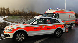 Die Malteser-Ortsgruppe Grafentraubach/Oberdeggenbach will sich mit einer Fahrzeughalle einen langersehnten Wunsch erfüllen. Die Marktgemeinde gibt dazu einen dicken Zuschuss. Die Malteser-Ortsgruppe Grafentraubach/Oberdeggenbach will sich mit einer Fahrzeughalle einen langersehnten Wunsch erfüllen. Die Marktgemeinde gibt dazu einen dicken Zuschuss.