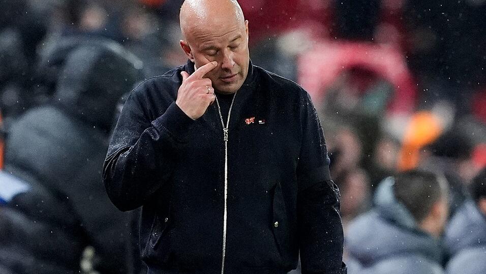 Arne Slot muss den FC Liverpool verlassen. Arne Slot muss den FC Liverpool verlassen.