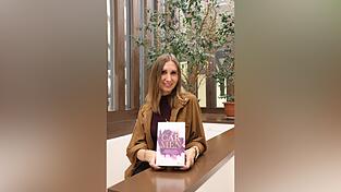 Stefanie Decker holt Carmen aus George Bizets französischem Original in die Moderne. Stefanie Decker holt Carmen aus George Bizets französischem Original in die Moderne.