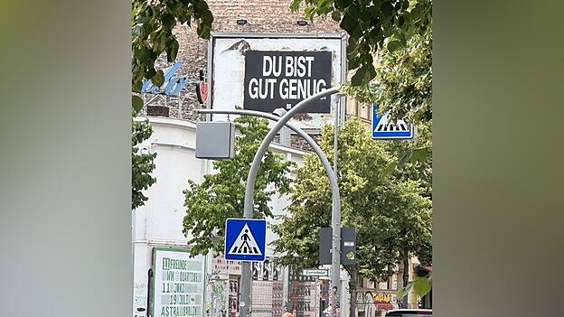 Auch die Straßen in Berlin sind gut genug. Auch die Straßen in Berlin sind gut genug.